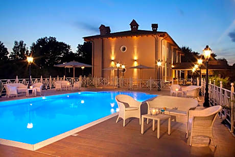 Hotel Piccolo Borgo