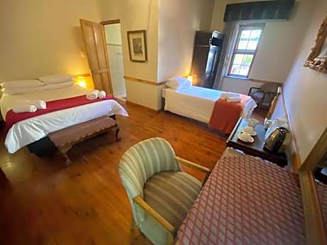 Classic Quadruple Room