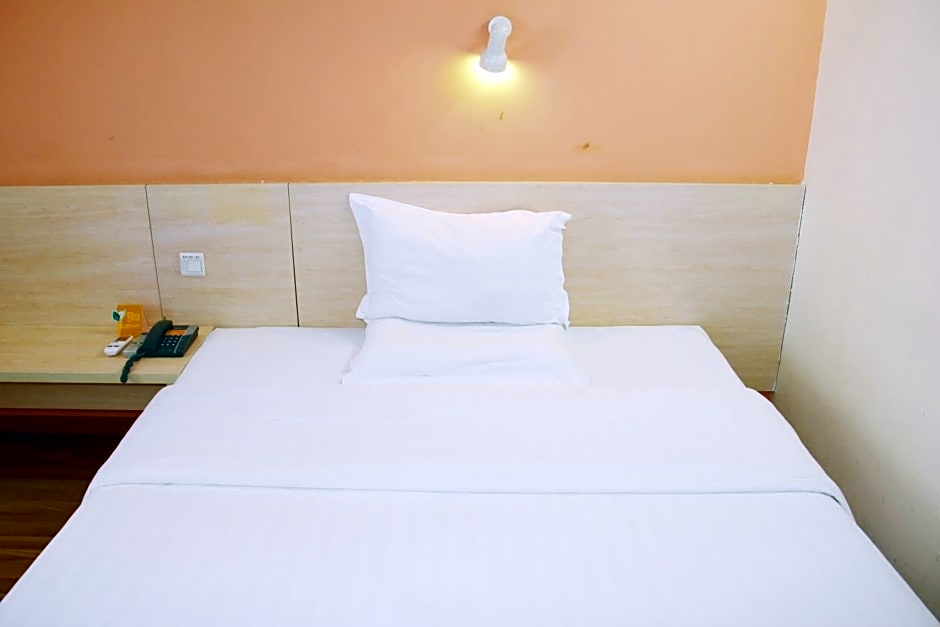 7 Days Inn Guangzhou Zhongshan 1st Overpass Branch