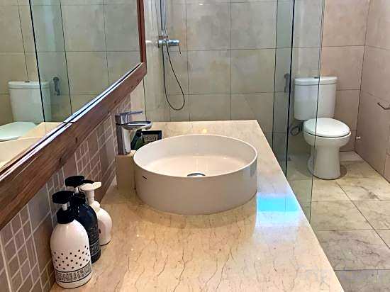 Soleil Suites Petitenget By the jero