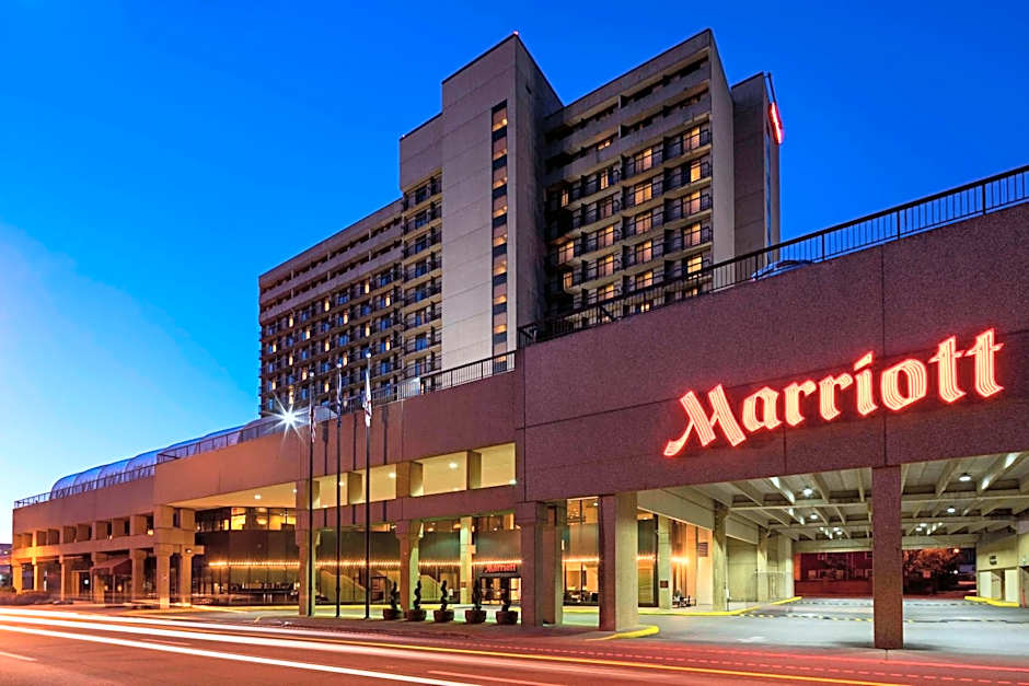 Photo 1 of 32 of Charleston Marriott Town Center