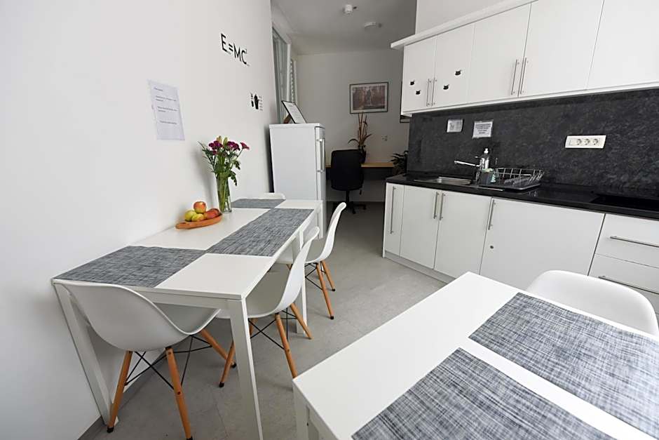 MS Sparrow Hostel