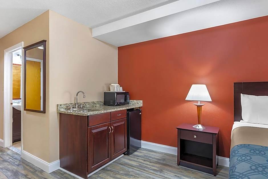 Econo Lodge Inn & Suites Old Saybrook - Westbrook