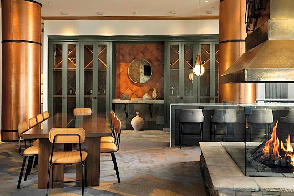 Renaissance by Marriott Boulder Flatiron Hotel