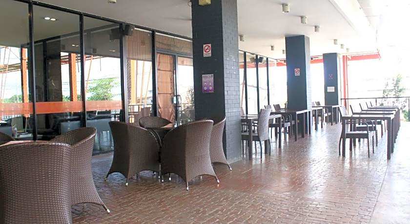 Phitsanulok United Hotel