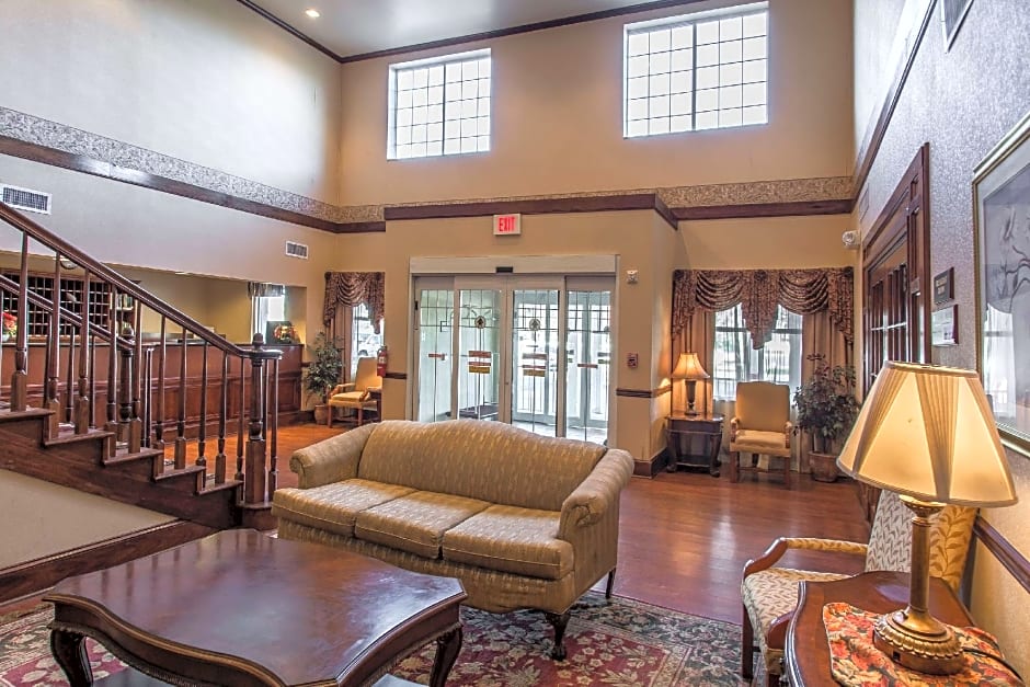 Econo Lodge Inn & Suites - Marianna