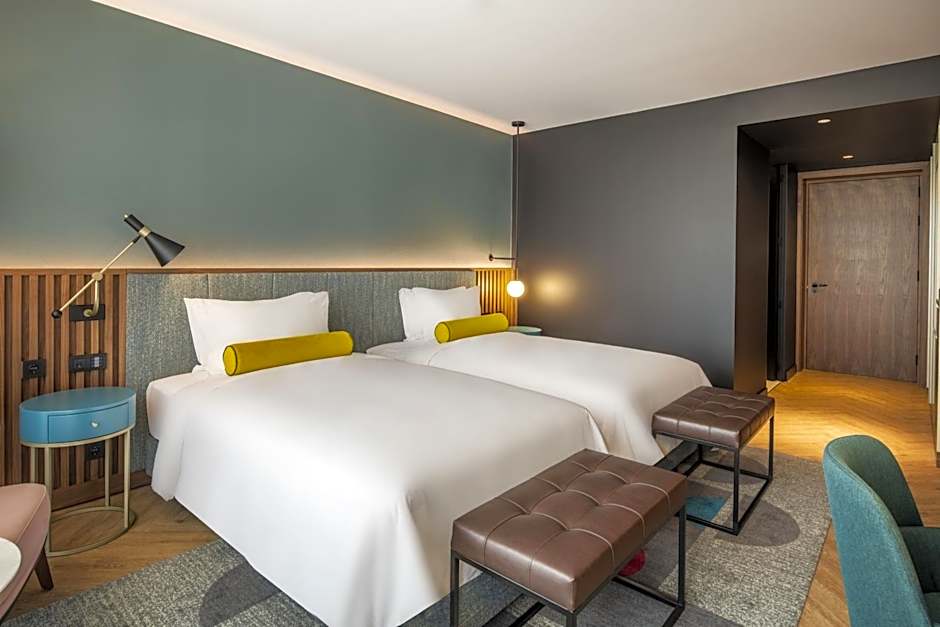 Renaissance Porto Lapa Hotel