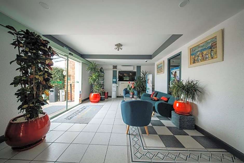 Brit Hotel La Bonne Etape