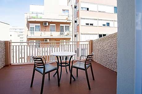 TRIPLE STANDARD 2 ADULTS + 1 CHILD