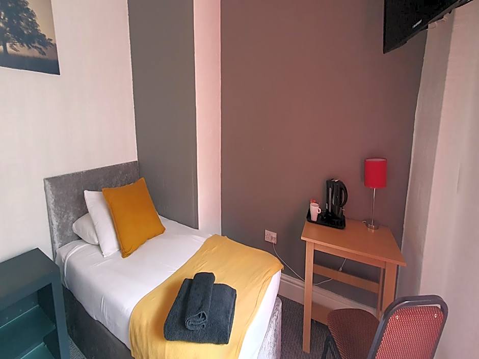 Las Palmas Hotel by the Sea