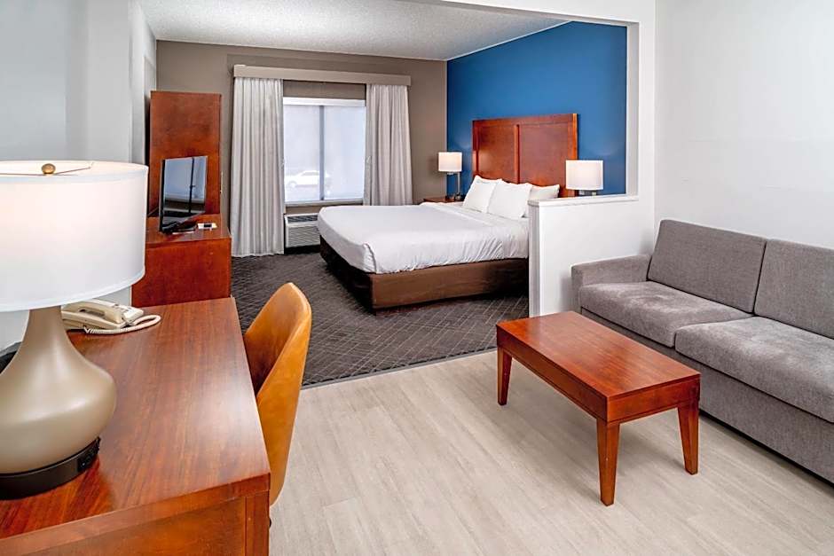 Photo 1 of 50 of Comfort Suites Prestonsburg West