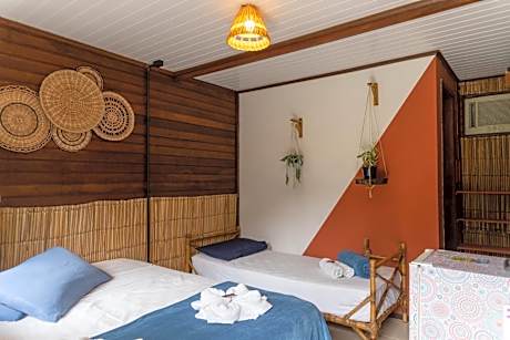 Triple Room with Bathroom