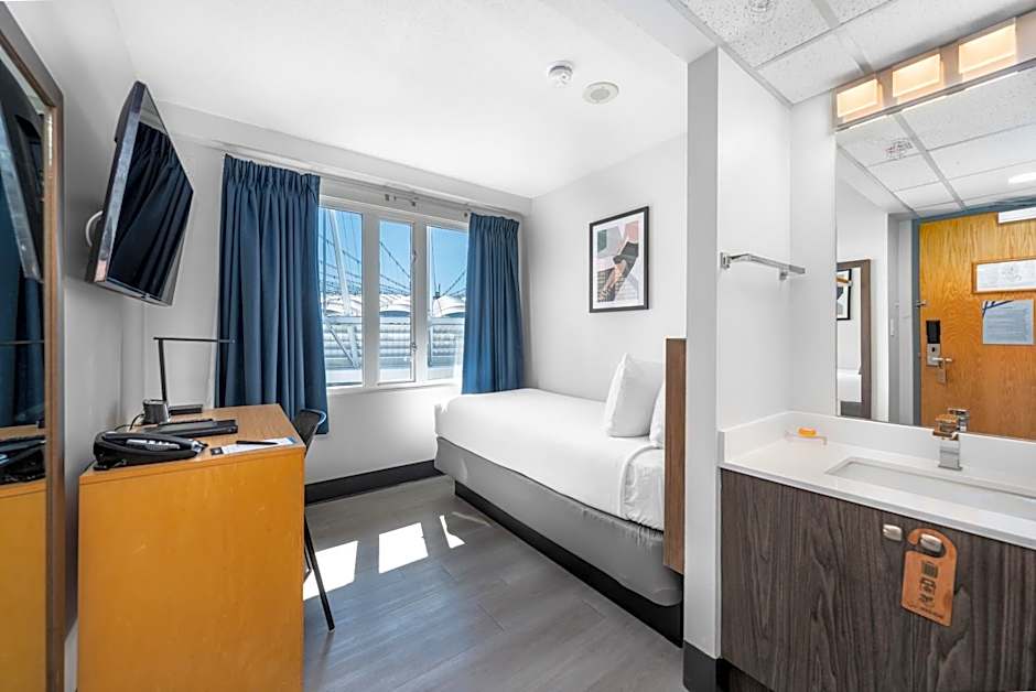 YWCA Hotel Vancouver