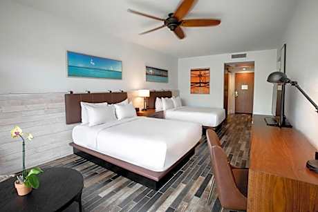 Queen Room with Pool View