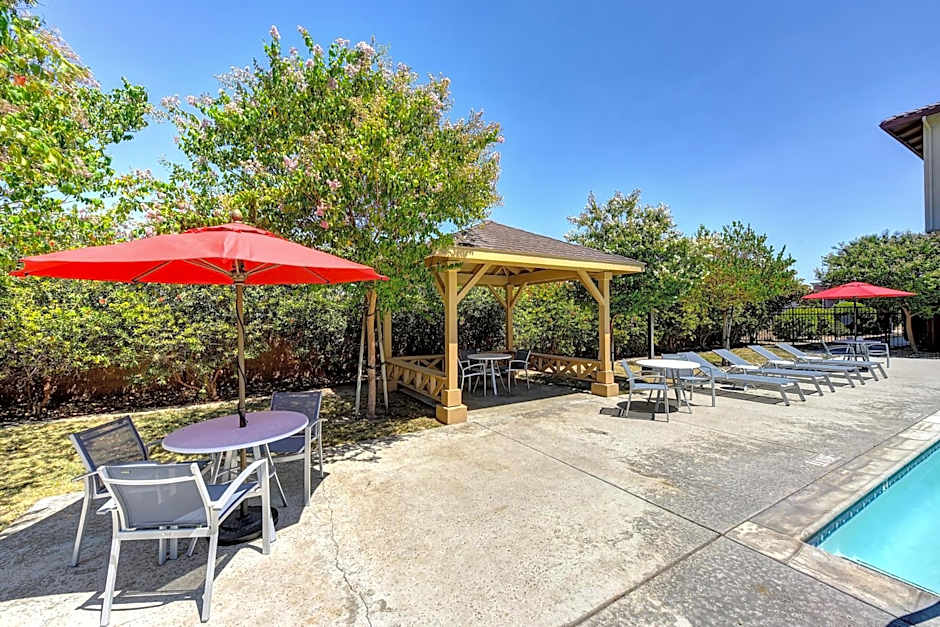 Holiday Inn Express Hotel & Suites Manteca By IHG