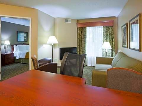 GrandStay Residential Suites Hotel - Eau Claire