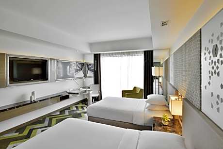 Deluxe Twin Room with INR 500 F&B credit, 1+1 Happy Hours (selected brands) and 15% discount on Spa