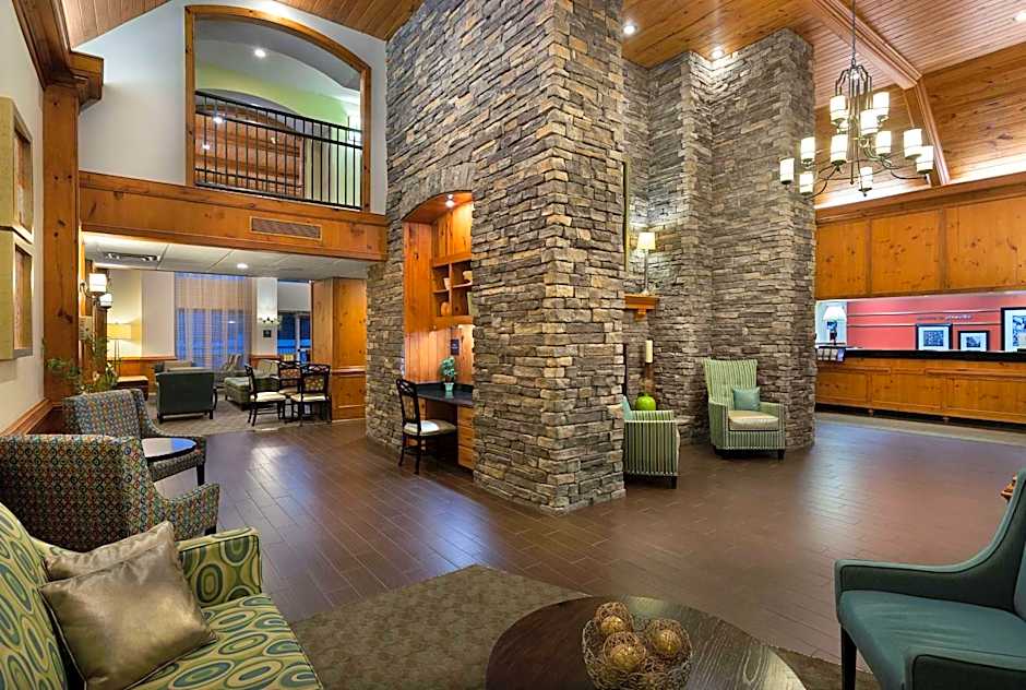 Hampton Inn By Hilton And Suites Charlotte/Pineville