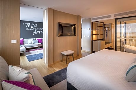 Harbour View Suite - Loaded Exclusive Privileges Included