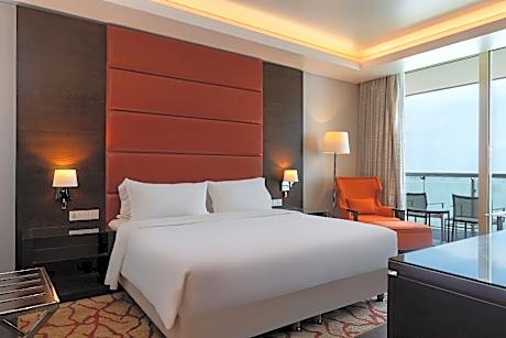 Executive Room - Balcony and Ocean View