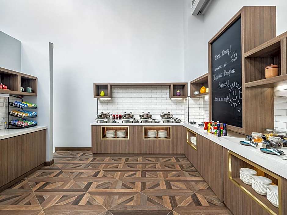 Crowne Plaza College Park - Washington DC By IHG