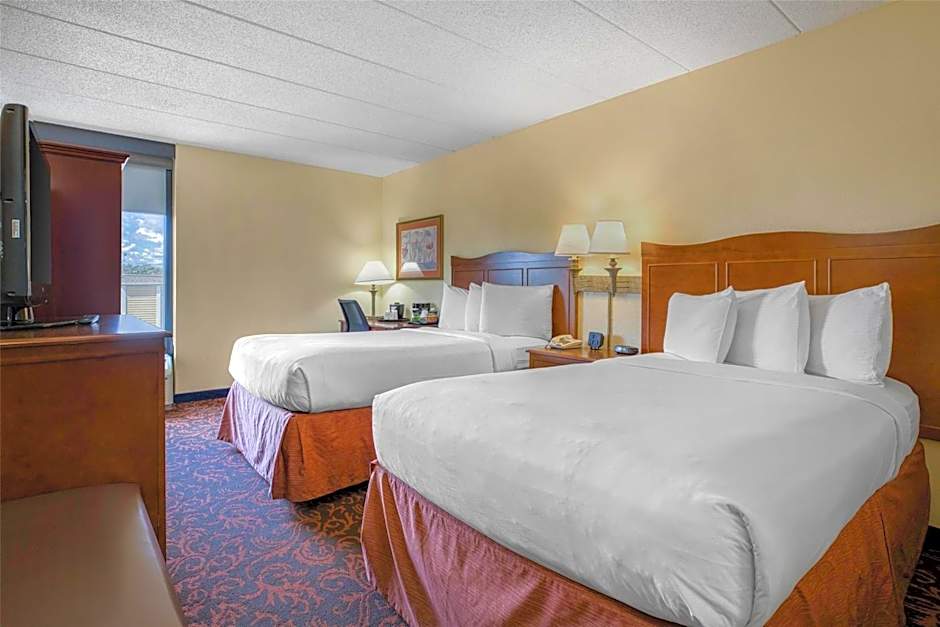 SureStay Plus Hotel by Best Western Chicago Lombard