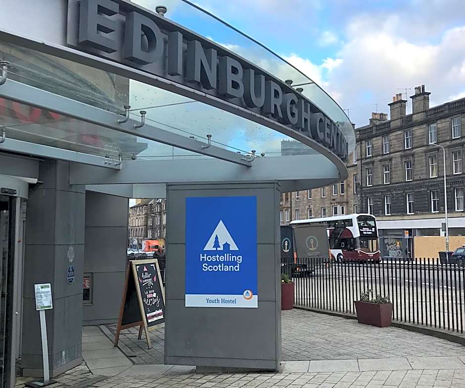 Photo 1 of 50 of Edinburgh Central Accommodation