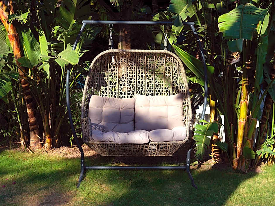 Sabrinas Haus - Adult Only +14