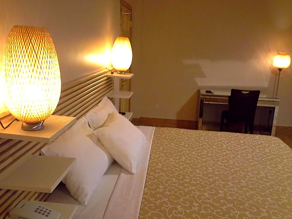 Tropical Enclave Hotel