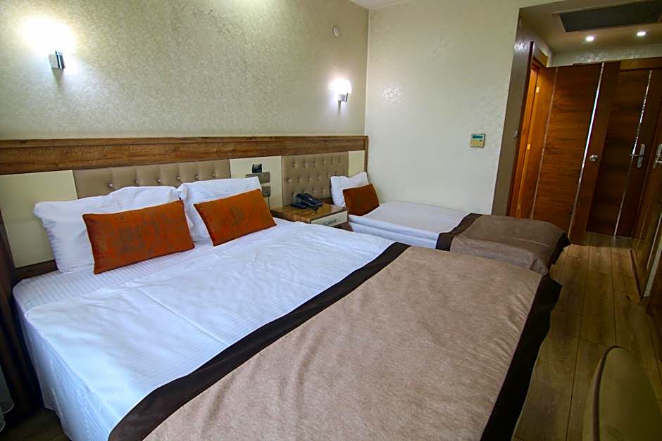 Grand Zara Hotel