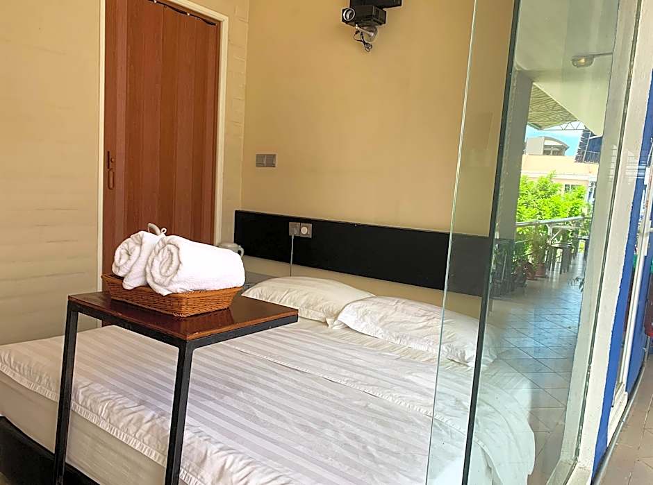 AE Semporna Guesthouse