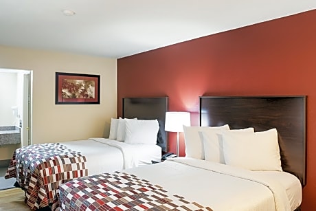 Deluxe 2 Full Beds Non-Smoking