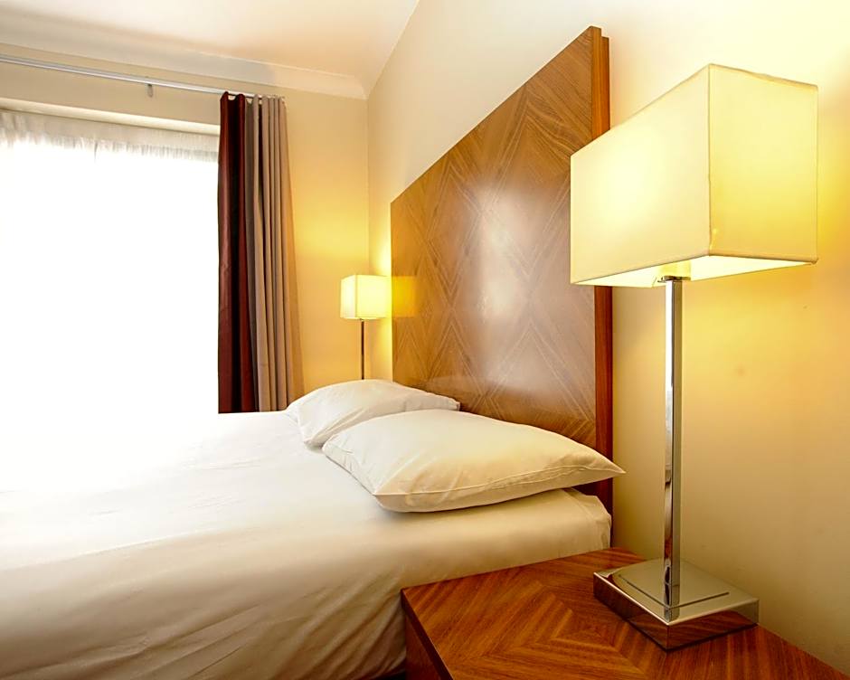 PREMIER SUITES Bristol Redcliffe