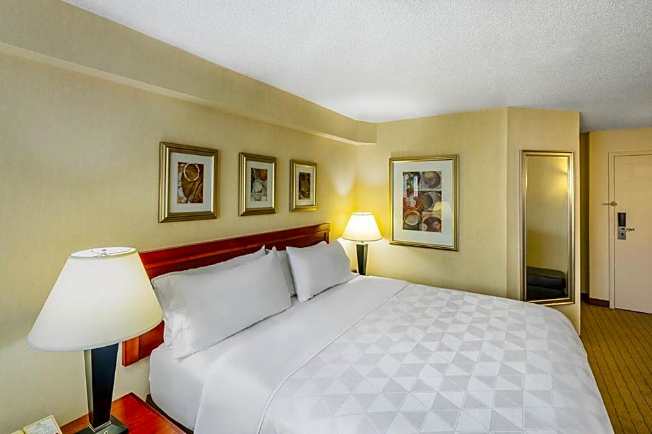 Holiday Inn Laval Montreal By IHG