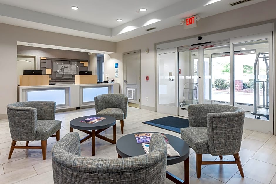 Holiday Inn Express Hotel & Suites Lagrange I-85 By IHG