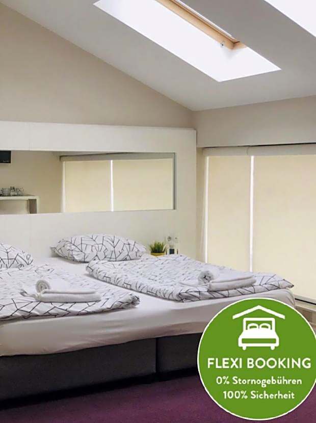 Executive Rooms and Suites Play