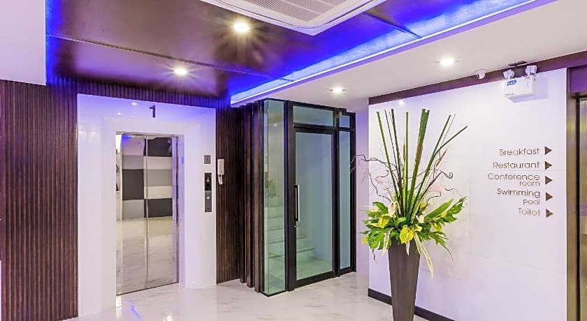 River Front Krabi Hotel