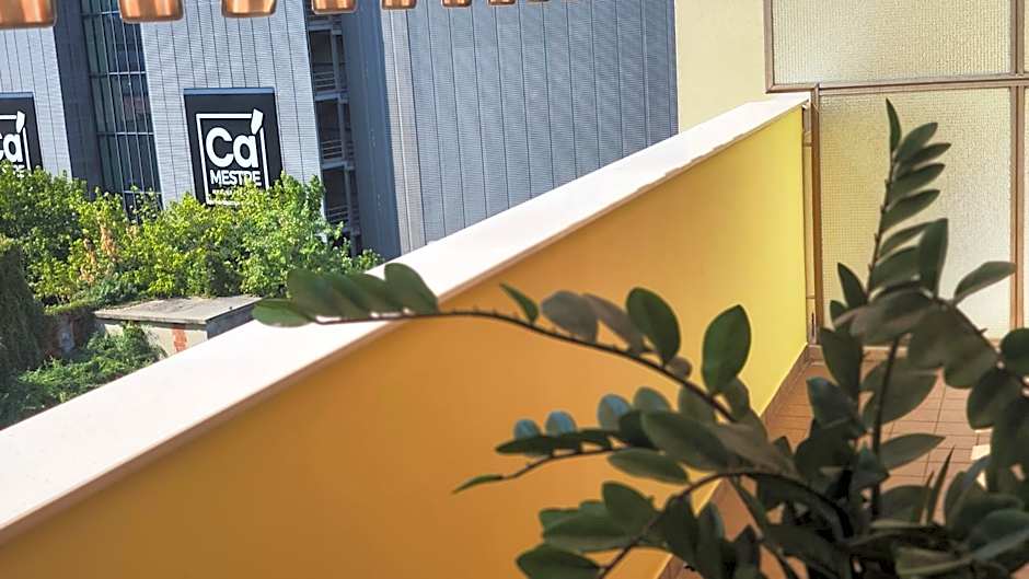 Venice Friends Residence