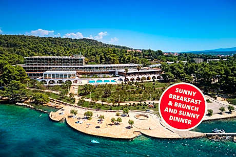 Arkada Hotel