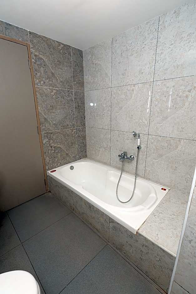 Hotel Abirami Residency