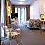 Museum Apartment Hotel, Independent Collection by EVT