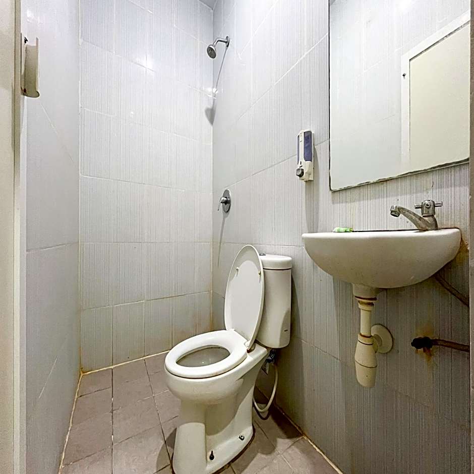 RedDoorz at Lucky Inn Panakukkang Makassar