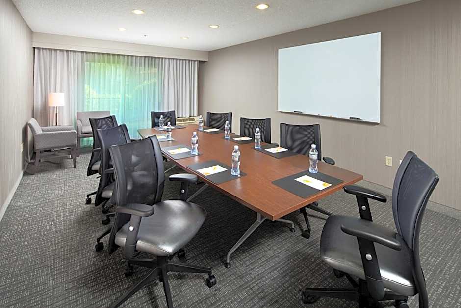 Courtyard by Marriott Los Angeles Pasadena/Old Town