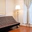 Shinokubo guest house , near shinjuku 100 square meters, 4 bedrooms, 1 living room 1kitchen 2toilet 1bathroom washmachine