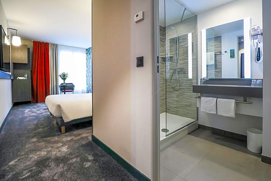ibis Styles Puteaux Paris La Defense