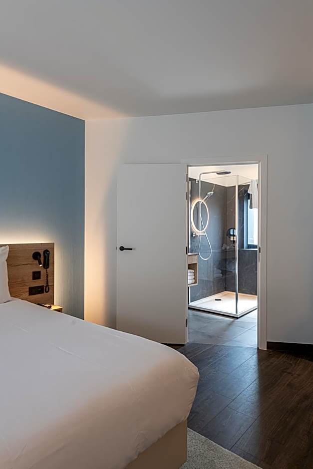Hotel Harmony