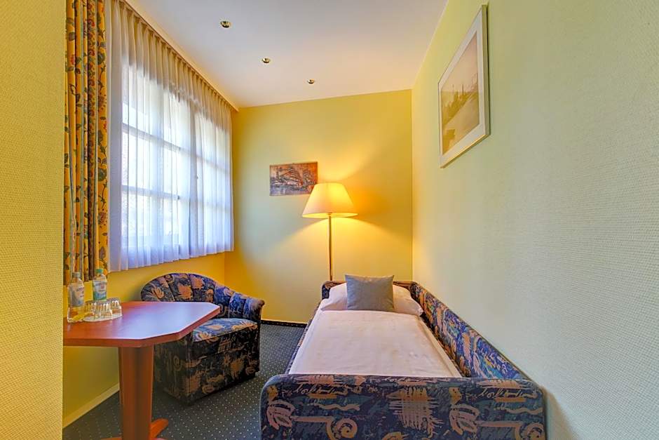 Hotel Elbinsel free parking