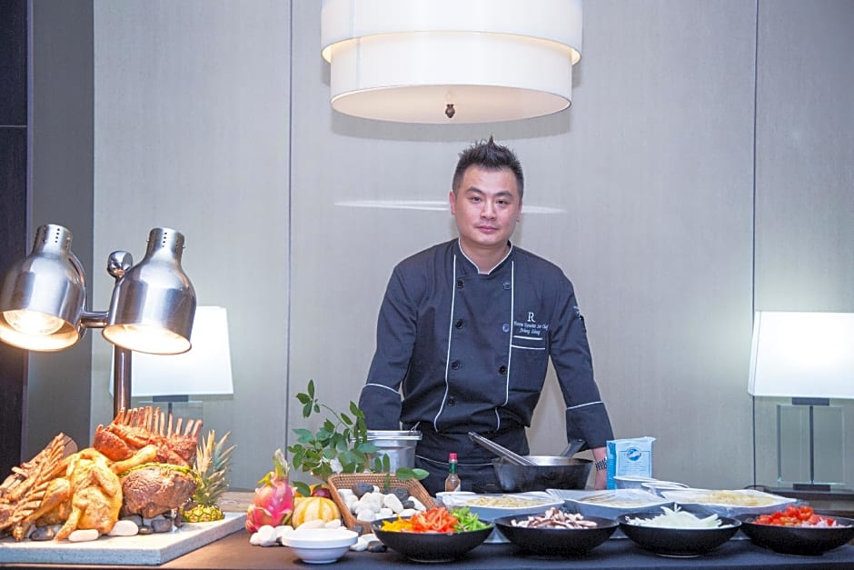 Renaissance by Marriott Tianjin TEDA Convention Centre Hotel