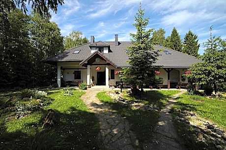 Stylowy Zajazd Pod Czarnym Kogutem