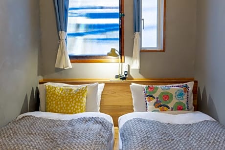 Twin Room with Shared Toilet